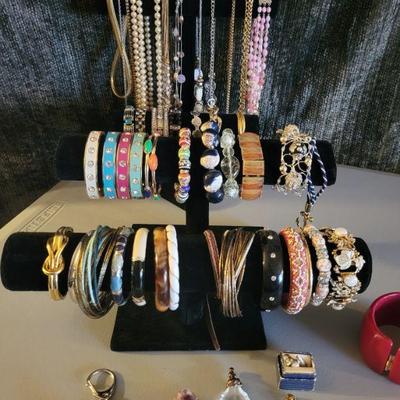 Sale Photo Thumbnail #135: Jewelry