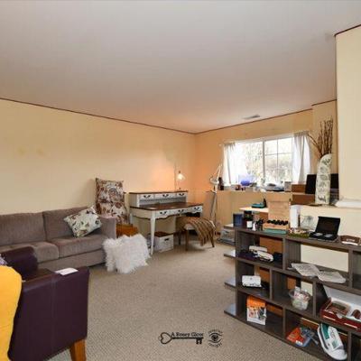 319 family room