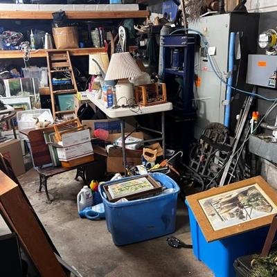 Estate sale photo