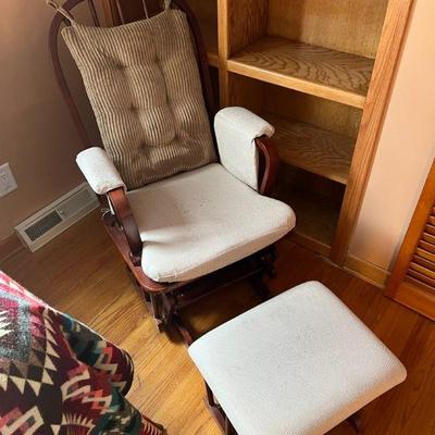 Glider & Footrest
