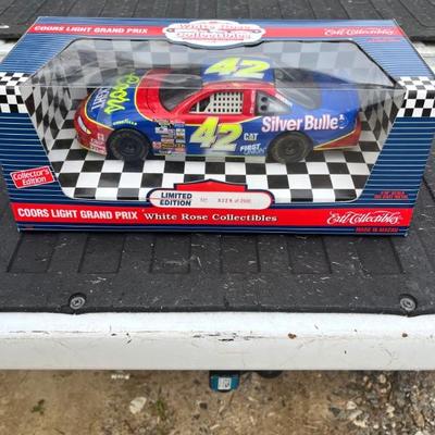 1:18 Scale Diecast