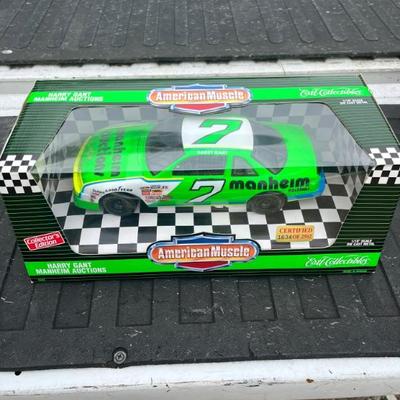 1:18 Scale Diecast