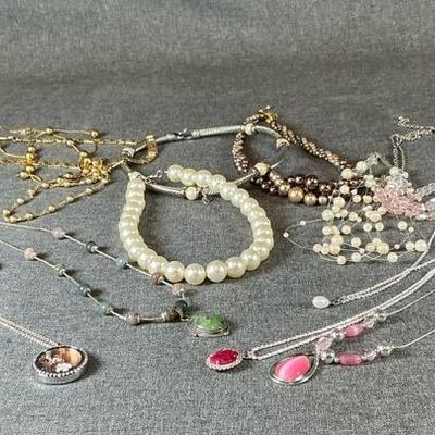 Assorted Ladies Necklaces 