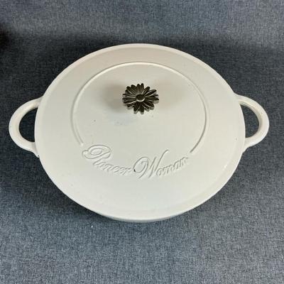 Pioneer Woman White Dutch Oven
