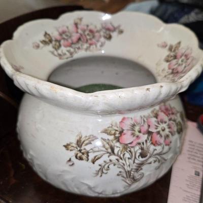 Spittoons 