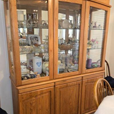 Sale Photo Thumbnail #69: China cabinet