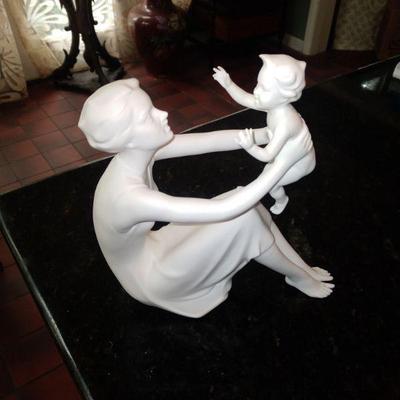 Kaiser bisque figure