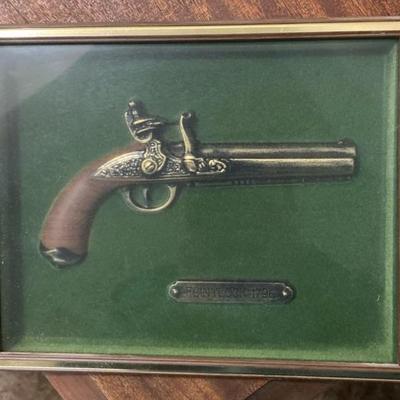 https://ctbids.com/estate-sale/34797/item/3906586/Intercraft-Industries-Flintlock-1796-Shadow-Box
