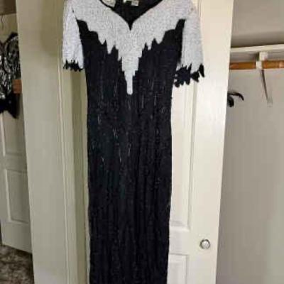 https://ctbids.com/estate-sale/34797/item/3909298/Bedazzled-Women-s-Wear-Size-L