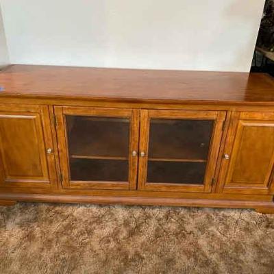 https://ctbids.com/estate-sale/34797/item/3904788/Wooden-TV-Stand-Entertainment-Cabinet