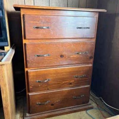 https://ctbids.com/estate-sale/34797/item/3906506/31-x44x17-solid-wood-chest-of-drawers