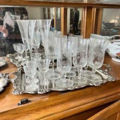 https://ctbids.com/estate-sale/34797/item/3908401/Ready-To-Entertain-Crystal-Glassware
