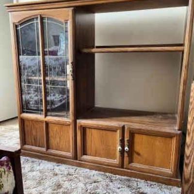https://ctbids.com/estate-sale/34797/item/3906373/52x39x17-Wood-Entertainment-Center