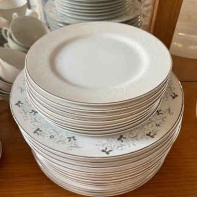 https://ctbids.com/estate-sale/34797/item/3909314/Fine-China-Sets