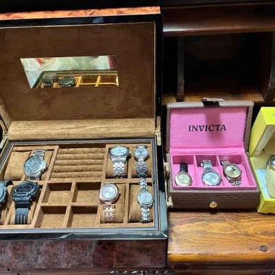 https://ctbids.com/estate-sale/34797/item/3906377/Swiss-Army-Invitca-Disney-Aspen-Multi-Watches