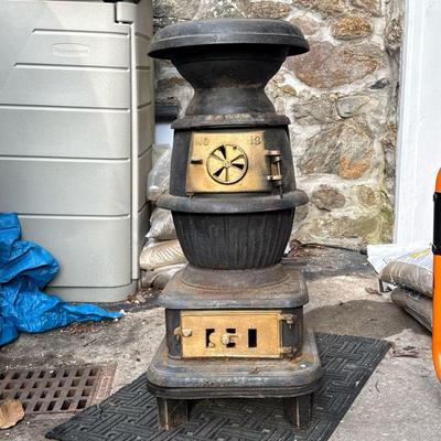 Birmingham Cast Iron Stove | Cast iron wood burning pot belly stove, Baron No. 13 by the Birmingham Stove & Range Co., Birmingham...