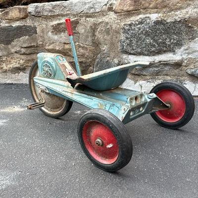 Mattel Vrroom X-15 Tricycle | Mattel, Inc. V-RROOM! X-15 tricycle.


