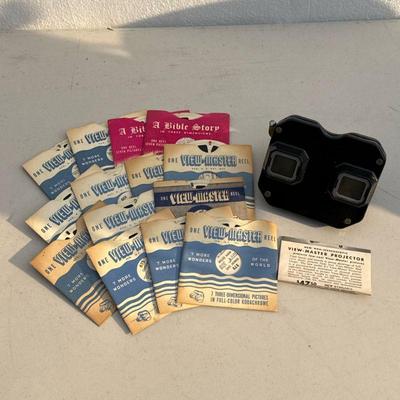 View Master and Slides | Sawyer's View-Master, with a collection of viewing slides.

