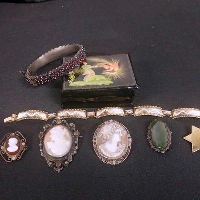 DS018 - Cameo's and Vintage Miscellaneous 