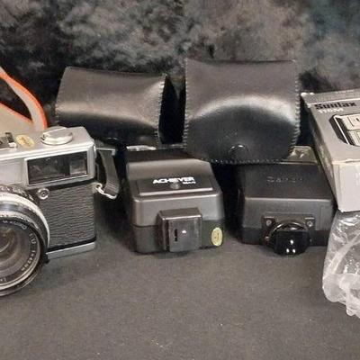 DS016 - Olympus 35 mm Camera