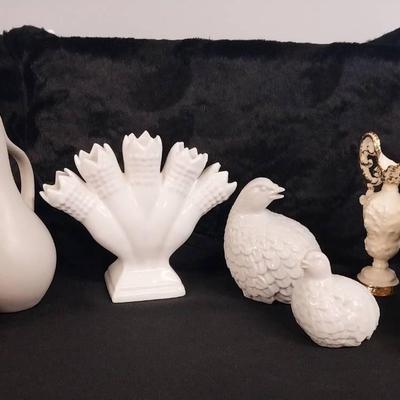 DS009 - Van Briggle and Other Collectible Ceramics