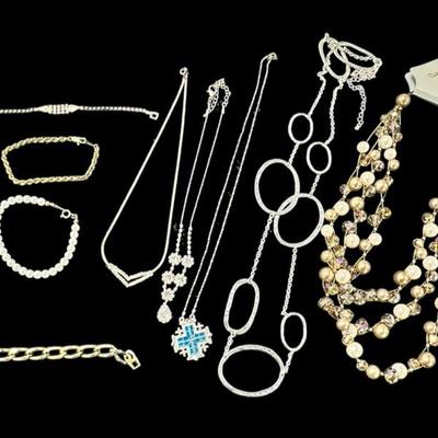 CGJ004 - Costume Jewelry Group 8