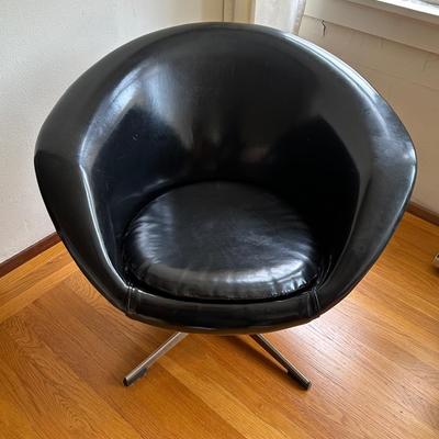 Vintage Overman Shell Chair – Black Vinyl
