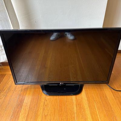 LG 32" HD Television (32LN541C)
