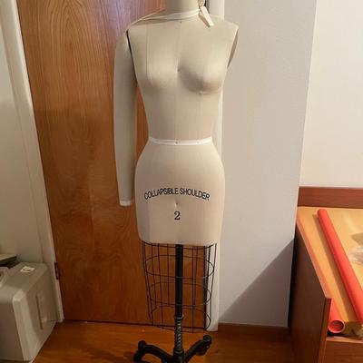 Professional Dress Form Size 2 w/ Collapsible Shoulder