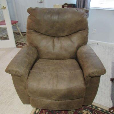 2 Recliners