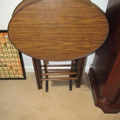 Vintage Scheibe oval TV trays with rack