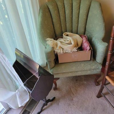 seafoam green tufted peacock back queen anne leg 
arm chair