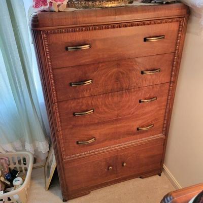 1930's, 40's vintage chest of drawers, dresser, 