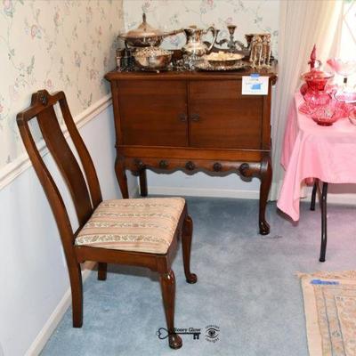 087 dining room
