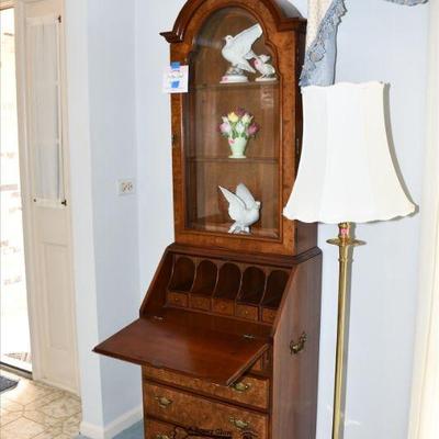 384 foyer
