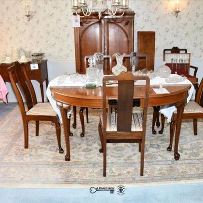 083 dining room