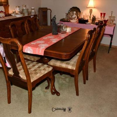 033 family room