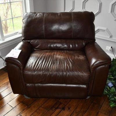 084 family room