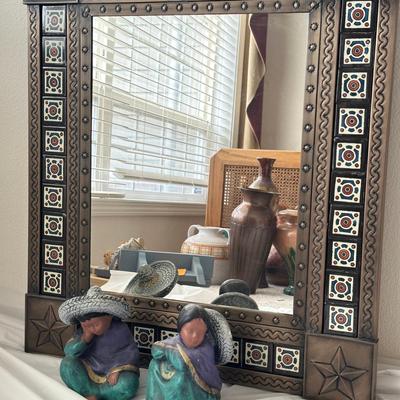 Western-Style Mirror & Sleeping Figurines Set 