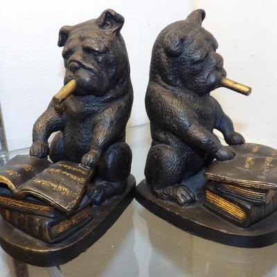 Set of bookends 