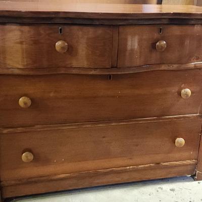 Antique/Vintage American 4 Drawer Pine Chest of Drawers