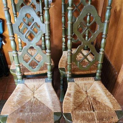 Vintage Thomasville  French Country Rush Seat Chairs 