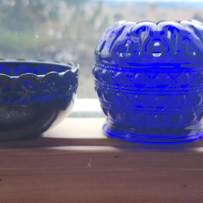 Rose Bowl~Art Glass & Cobalt Blue Glass w/ Pierced Metal Sugar Bowl