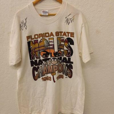 Vintage 1999 Autographed FSU Seminoles Highlighting 2 Championship Seasons T-Shirt - L