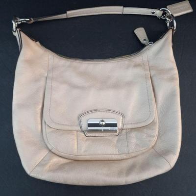 Vintage Coach Kristin Hobo Bag - Ivory/Ecru - Strap Drop 7"