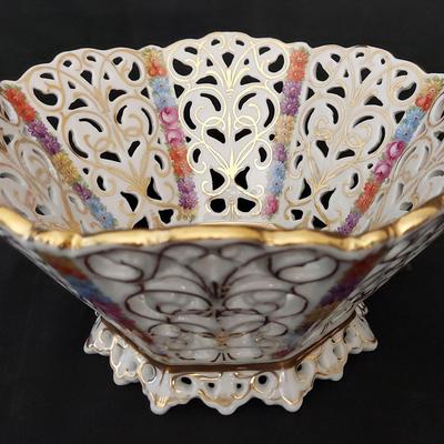 GILT AND FLORAL ROYAL BAVARIAN PORCELAIN BOWL