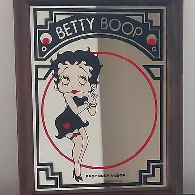 FUN VINTAGE BETTY BOOP MIRROR 