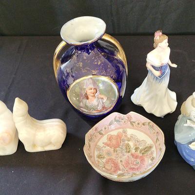 ASSORTED PORCELAIN, CHINA & STONE- ROYAL DOULTON, 