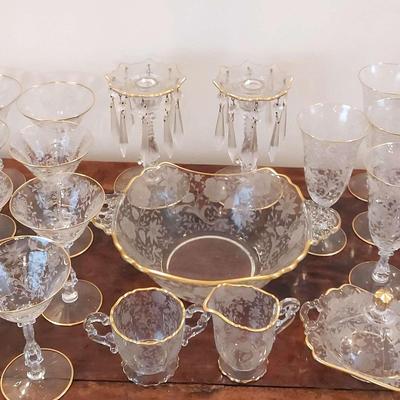 LOVELY CAMBRIDGE GLASS WILDFLOWER PATTERN STEMWARE AND ACCESSORIES
