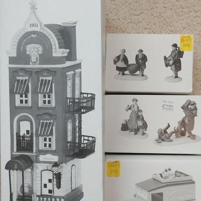 "BEEKMAN HOUSE" WITH THREE ACCESSORY SETS FROM DEPARTMENT 56'S "HERITAGE VILLAGE COLLECTION"